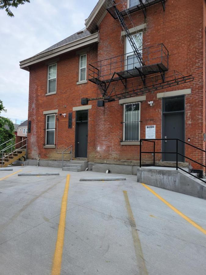 Fresh Modern Industrial Split Level Apartman Cincinnati Kültér fotó